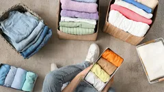 Não vai ter de deitar nada fora: como fazer caber tudo num armário pequeno