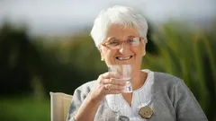 Especialistas apontam o melhor hábito matinal para pessoas com mais de 50 anos