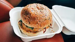 Pequeno-almoço ou jantar: qual é melhor saltar para perder peso?